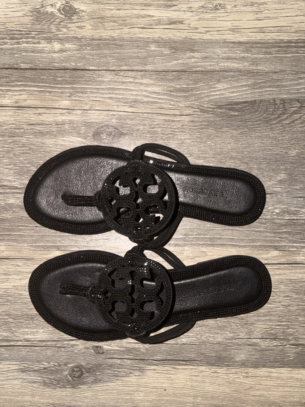 Black Women's Sandal Thong Slides - Designer-Inspired Cutout Medallion